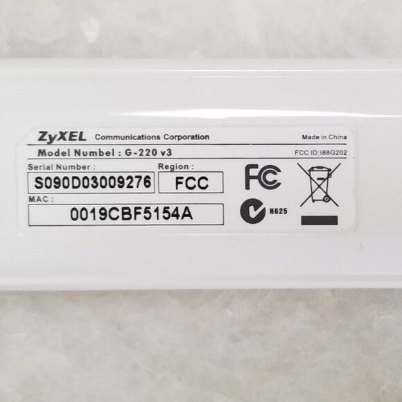 ZyXEL G-220 v3 Wireless USB Adapter - Picture 3 of 4